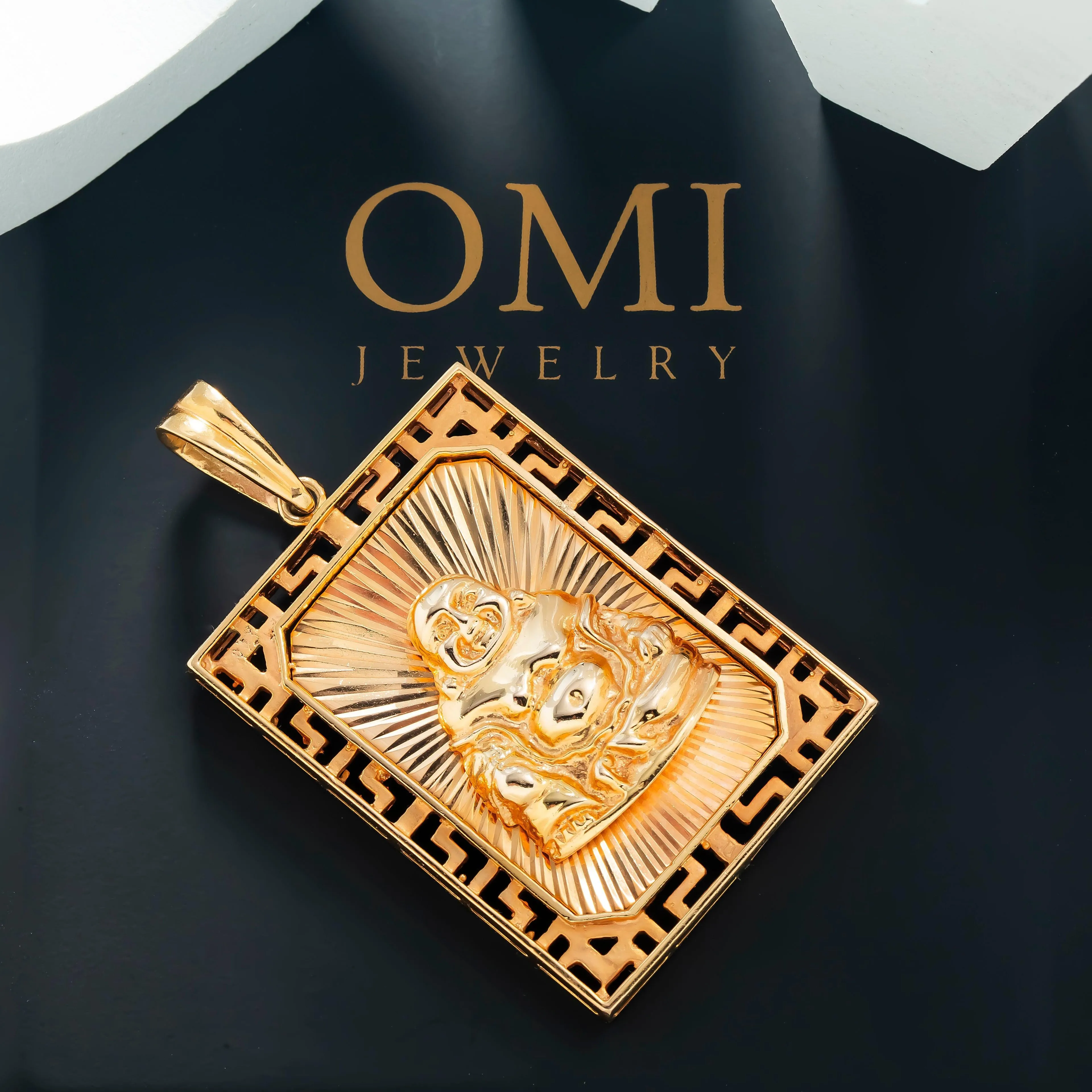 18K GOLD RECTANGLE BUDDHA PENDANT 28.4G