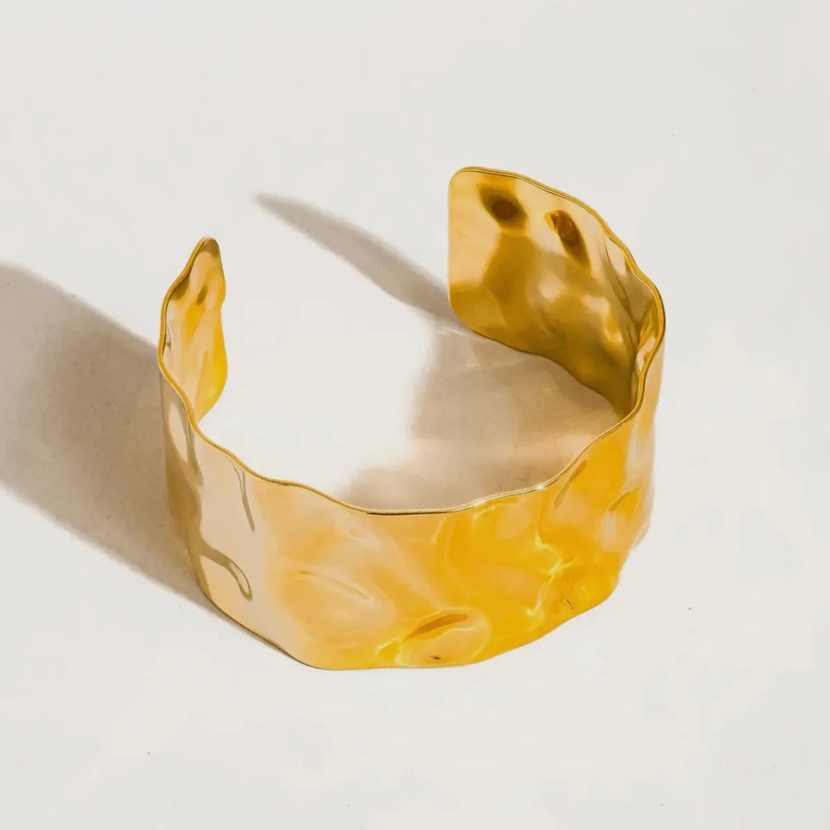 ‘Baiser’ Hammered Metal Bangle