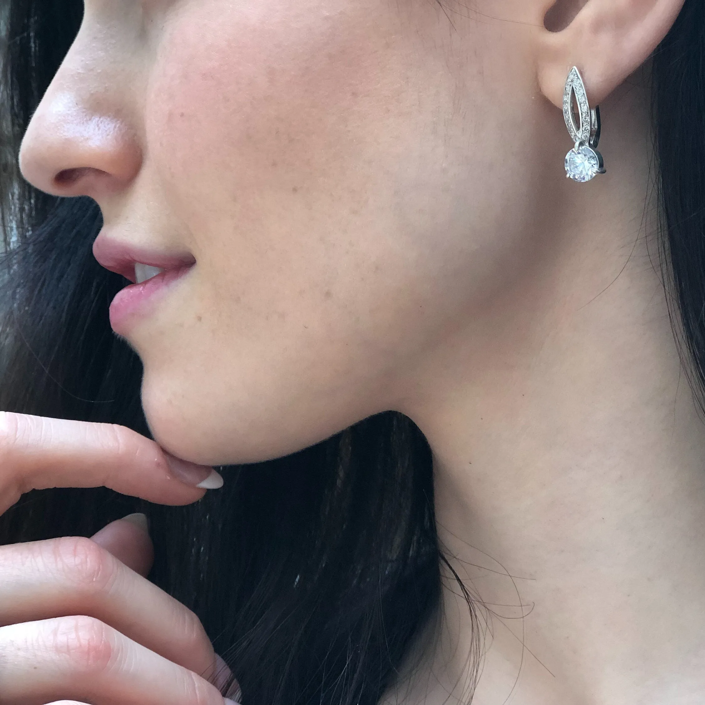 Classy Diamond Earrings - Sparkly Drop Earrings - Round Vintage Earrings