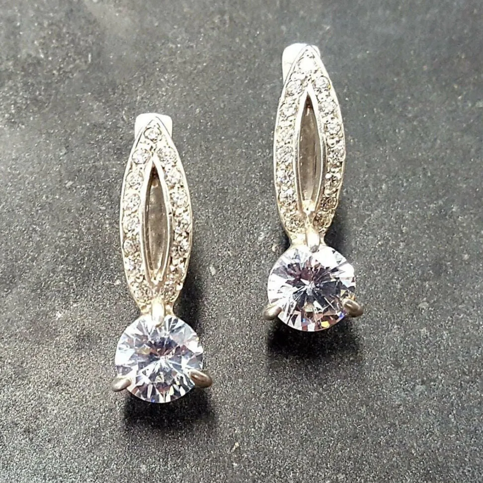 Classy Diamond Earrings - Sparkly Drop Earrings - Round Vintage Earrings