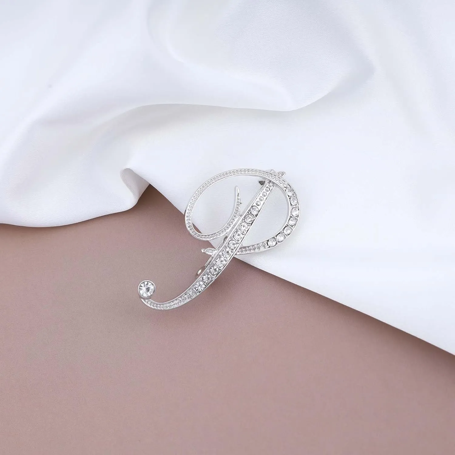 Crystal Letter Brooch Pin Silver Initial Brooches Pin Dainty Custom Initial Brooch Letter B Brooch Pin Lapel Pin Tie Decorative for Women Clothing Dress Suit(B)