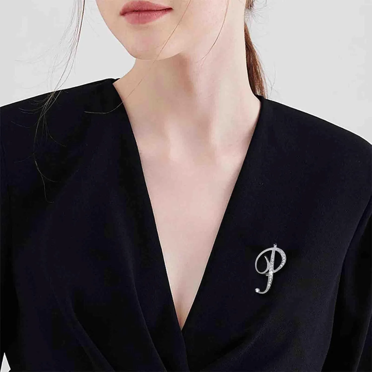 Crystal Letter Brooch Pin Silver Initial Brooches Pin Dainty Custom Initial Brooch Letter B Brooch Pin Lapel Pin Tie Decorative for Women Clothing Dress Suit(B)