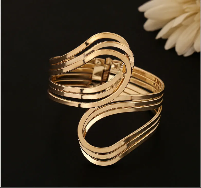 High-end exaggerated metal bracelet