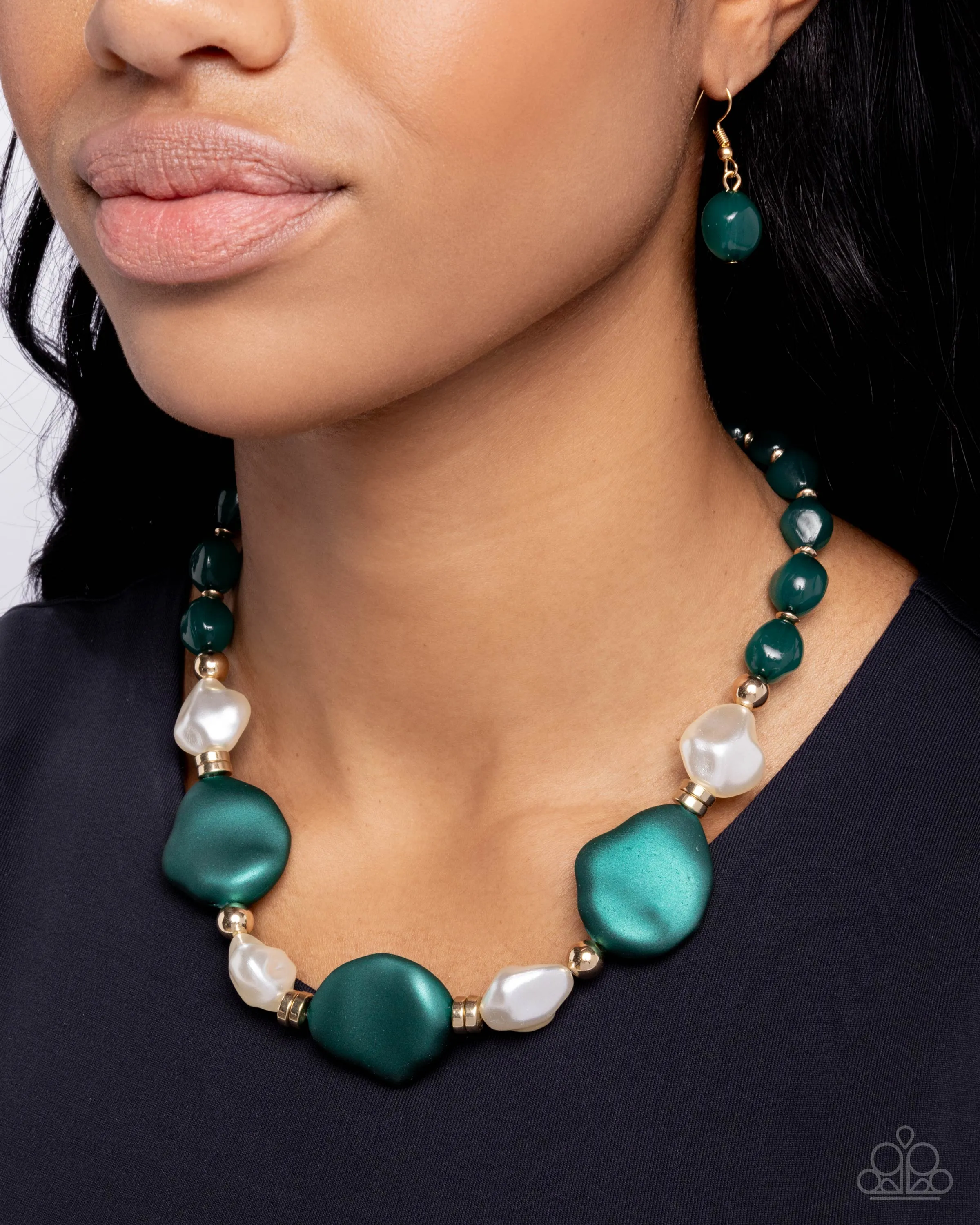 Necklaces Forever Feature - Green N2445