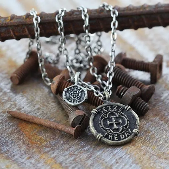 Our Club Necklace | Gold