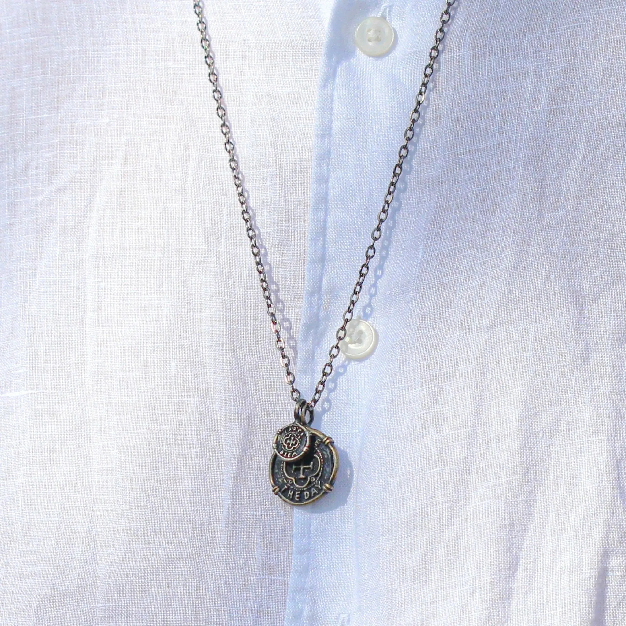 Our Club Necklace | Gold