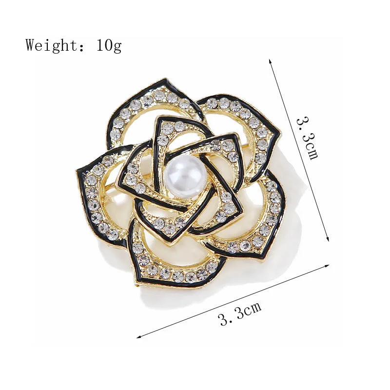 XSB044 - White Floral Brooch