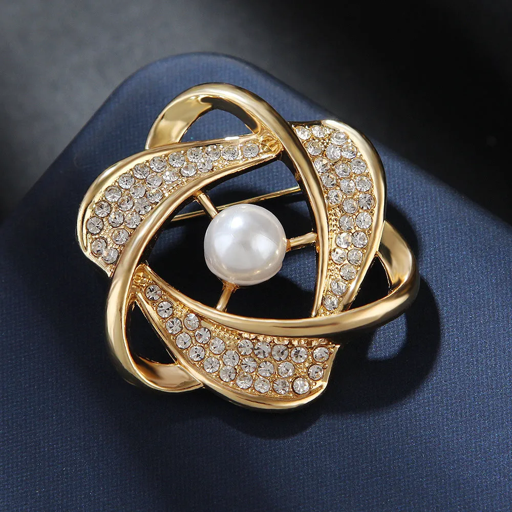 XSB079 - Golden Pearl Floral Saree Brooch